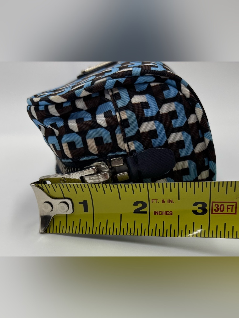 Prada Blue an White Geometric Logo Makeup Pouch - Picture 13 of 14